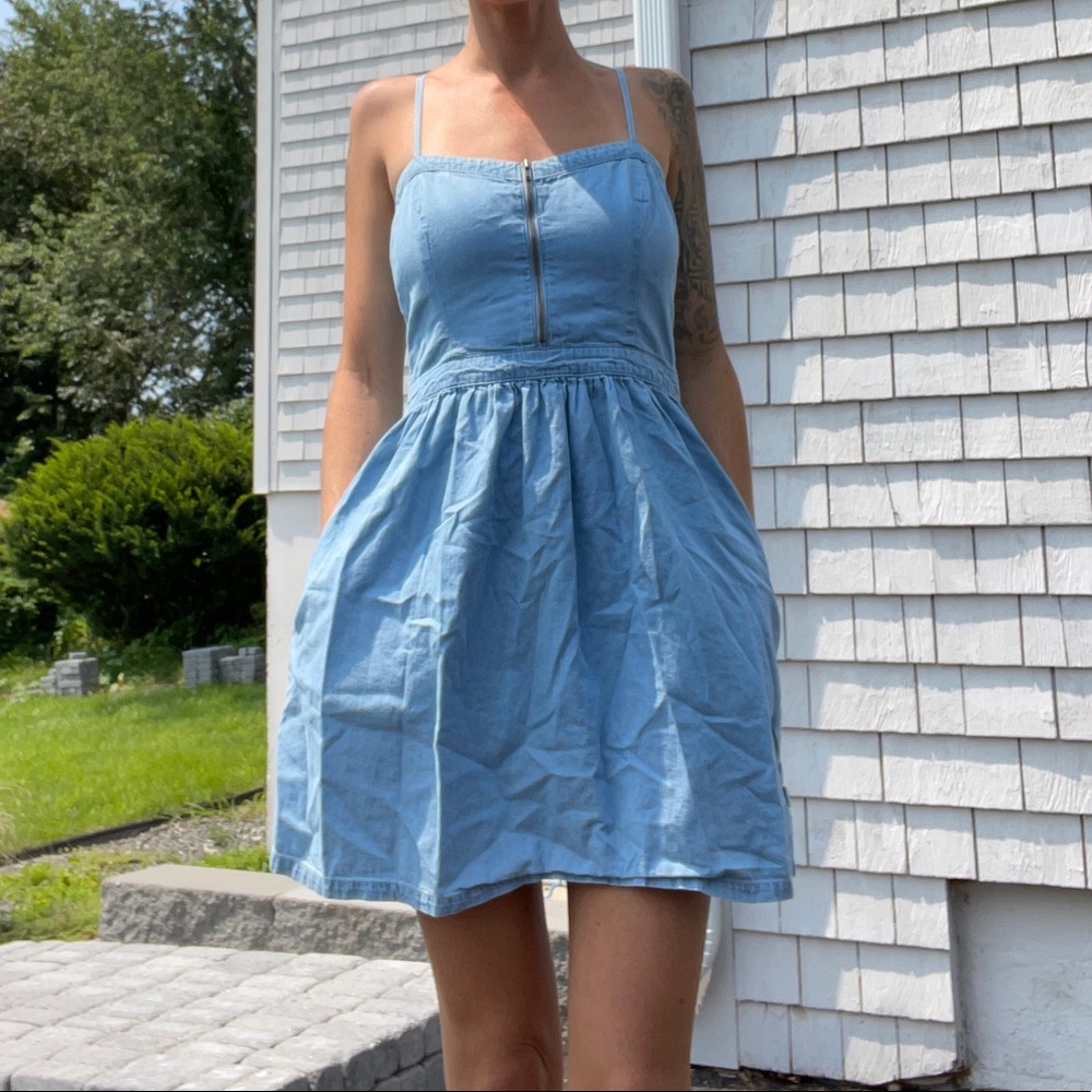 Vans Chambray dress with pockets!